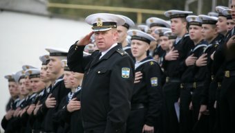 На стадионе "Спартак" сыграли сборная ВМС и звезды отечественного футбола (фото)