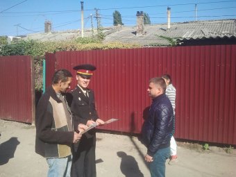 Спасатели проводят профилактические рейды среди населения по безопасности в осенне-зимний период