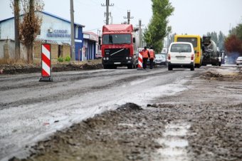 В Одессе ведется капитальный ремонт улицы Хуторской (фото)