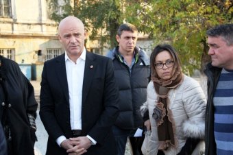 Геннадий Труханов провел рабочее совещание по сдаче в эксплуатацию новых корпусов инфекционной больницы (фото)