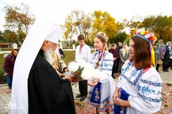 Митрополит Агафангел совершил освящение Свято-Покровского храма пгт.Сарата Одесской области (фото)