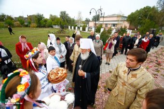 Митрополит Агафангел совершил освящение Свято-Покровского храма пгт.Сарата Одесской области (фото)