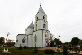 Митрополит Агафангел совершил освящение Свято-Покровского храма пгт.Сарата Одесской области (фото)