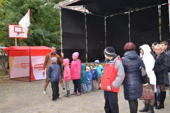 В Киевском районе состоялась очередная сельскохозяйственная ярмарка (фото)