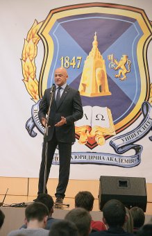 Геннадий Труханов встретился с будущими юристами