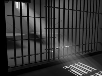 Грабителю дали четыре года тюрьмы