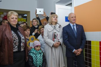 В Малиновском районе после реконструкции открылась детская поликлиника №7 (фото)