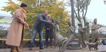 Сегодня в Горсаду состоялось открытие скульптурной композиции «Одесское время»  (фото)