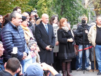 Фрагменты одесской жизни: В Горсаду открыт «памятник времени»