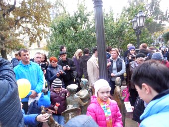 Фрагменты одесской жизни: В Горсаду открыт «памятник времени»