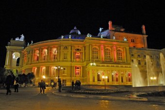 Одесский оперный – самый-самый, самый! (фото)