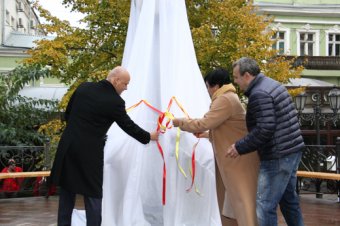 Мэр Одессы Геннадий Труханов: Мы в очередной раз напоминаем всему миру, что Одесса уникальный город: здесь даже время одесское (фото)
