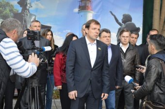 Оппозиционный блок требует немедленного начала работы Одесского областного и городского советов