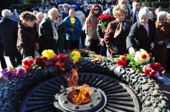 Одесситы почтили память погибших за освобождение Украины от фашистских захватчиков (фото)