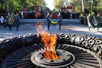 Одесситы почтили память погибших за освобождение Украины от фашистских захватчиков (фото)