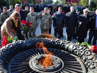 Одесситы почтили память погибших за освобождение Украины от фашистских захватчиков (фото)