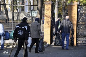 Вынужденные переселенцы и нуждающиеся одесситы получили помощь от Одесской епархии