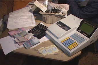 Правоохранители нашли и арестовали сомнительное топливо (фото, видео)