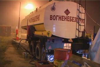 Правоохранители нашли и арестовали сомнительное топливо (фото, видео)