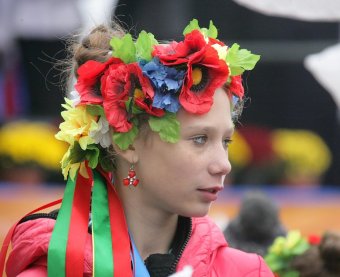Объявленная Молитва за сирот возле памятника Дюку состоялось, но без обещанного визита супруги президента (фото)
