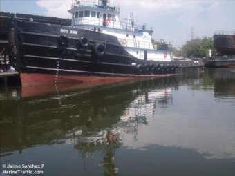 "Ассоль" помогает вернуться семи украинским морякам, пережившим пиратское нападение и угрозы  физической расправы