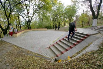 В Одессе отремонтировали две железобетонные лестницы, ведущие к пляжам «Отрада» и «Ланжерон» (фото)