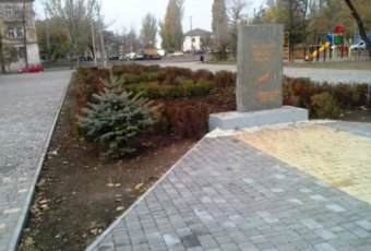КП «Горзелентрест» продолжает работы по благоустройству зеленых зон Одессы (фото)