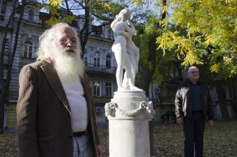 Знаменитая одесская статуя влюбленных приобрела особый статус