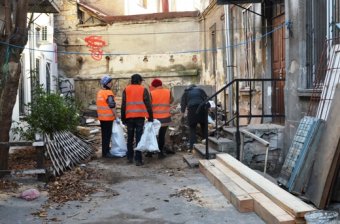 Первый вице-мэр Одессы проверил ход работ на двух объектах, где ведется капитальный ремонт