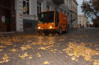 Будни Одесского КП «Городские дороги» через объектив фотокамеры (фото)