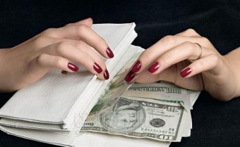 Разоблачена мошенница, обманувшая жителей Одесской области более чем на 80 тыс. гривен