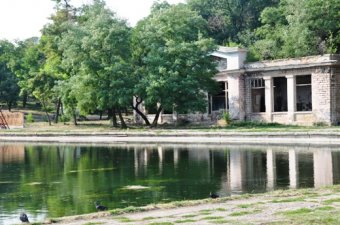 Власти Одессы ждут предложений от горожан по благоустройству Дюковского парка