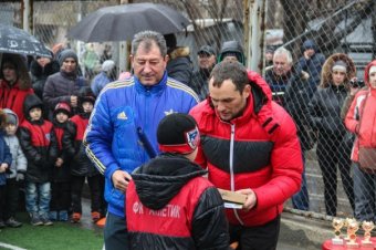 Награждение призеров и участников «Третьего осеннего кубка Суворовского района по футболу среди детских команд – 2015» (фото)
