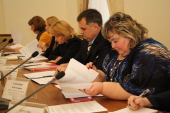Геннадий Труханов: Необходимо поддерживать и развивать детские дома семейного типа (фото)
