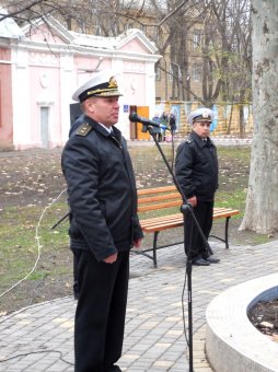 В сквере Героической обороны Одессы появилась Аллея лицеистов (фото)