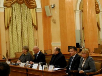 Геннадий Труханов: Город уделяет повышенное внимание одесситам с недостатками развития (фото)