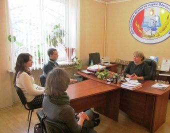 Накануне Дня местного самоуправления будущие педагоги "штурмовали" департамент образования