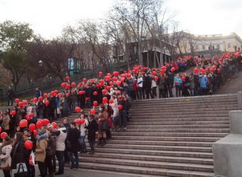 Грандиозный флешмоб на Потемкинской лестнице ко Дню борьбы со СПИД (фото)