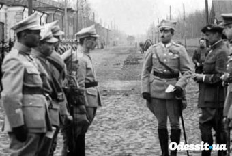 3 декабря 1917 года распущен Румчерод