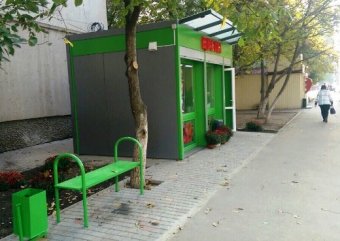 В спальных районах Одессы устанавливают торговые киоски нового типа (фото)