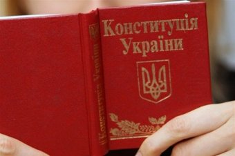 Сотрудников Центра админуслуг проверят на знание законов