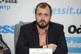 В Одессе проходит рождественская акция "Собери подарок сироте"