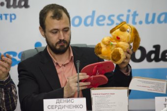В Одессе проходит рождественская акция "Собери подарок сироте"