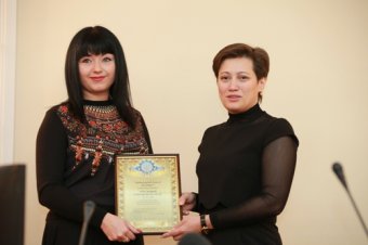Геннадий Труханов поздравил сотрудников Центра админуслуг с Днем местного самоуправления (фото)