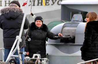 На причале морского вокзала одесситы увидели военную технику ВМФ