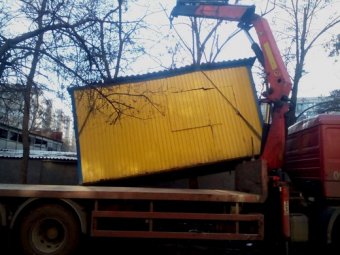 В Одессе демонтированы еще два незаконных торговых объекта (фото)