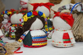 В Одессе открылась 5-я дипломатическая рождественская ярмарка (фото)