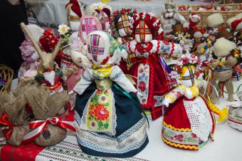 В Одессе открылась 5-я дипломатическая рождественская ярмарка (фото)