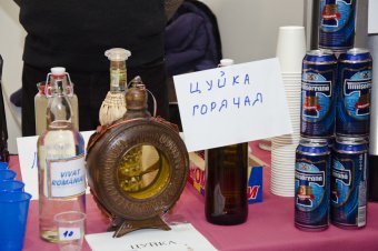 В Одессе открылась 5-я дипломатическая рождественская ярмарка (фото)