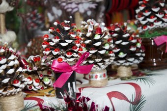 В Одессе открылась 5-я дипломатическая рождественская ярмарка (фото)